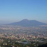 Bucht-von-Neapel-mit-Vesuv